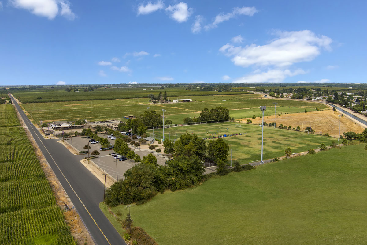 Riverbank Sports Complex nearby