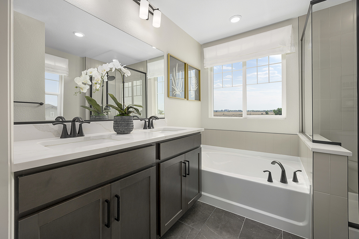 Dual-sink vanity at primary bath
