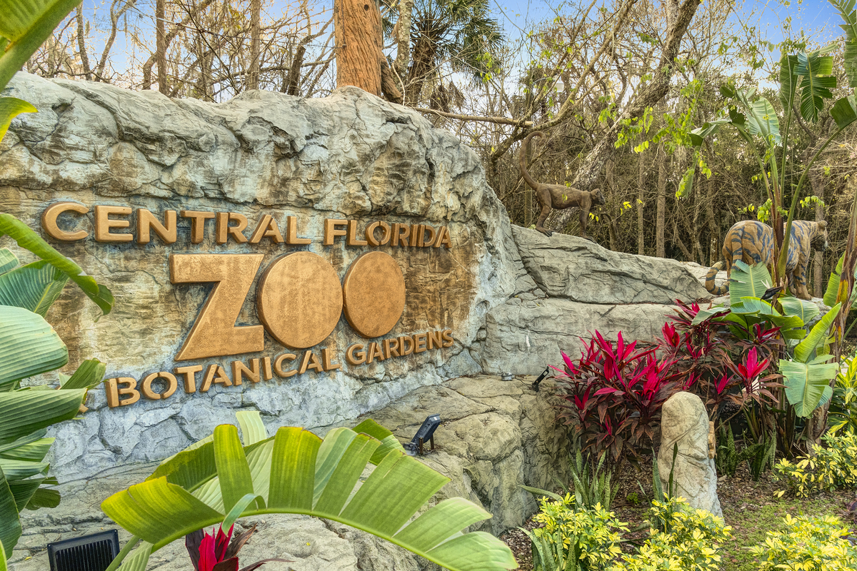 Easy drive to Central Florida Zoo