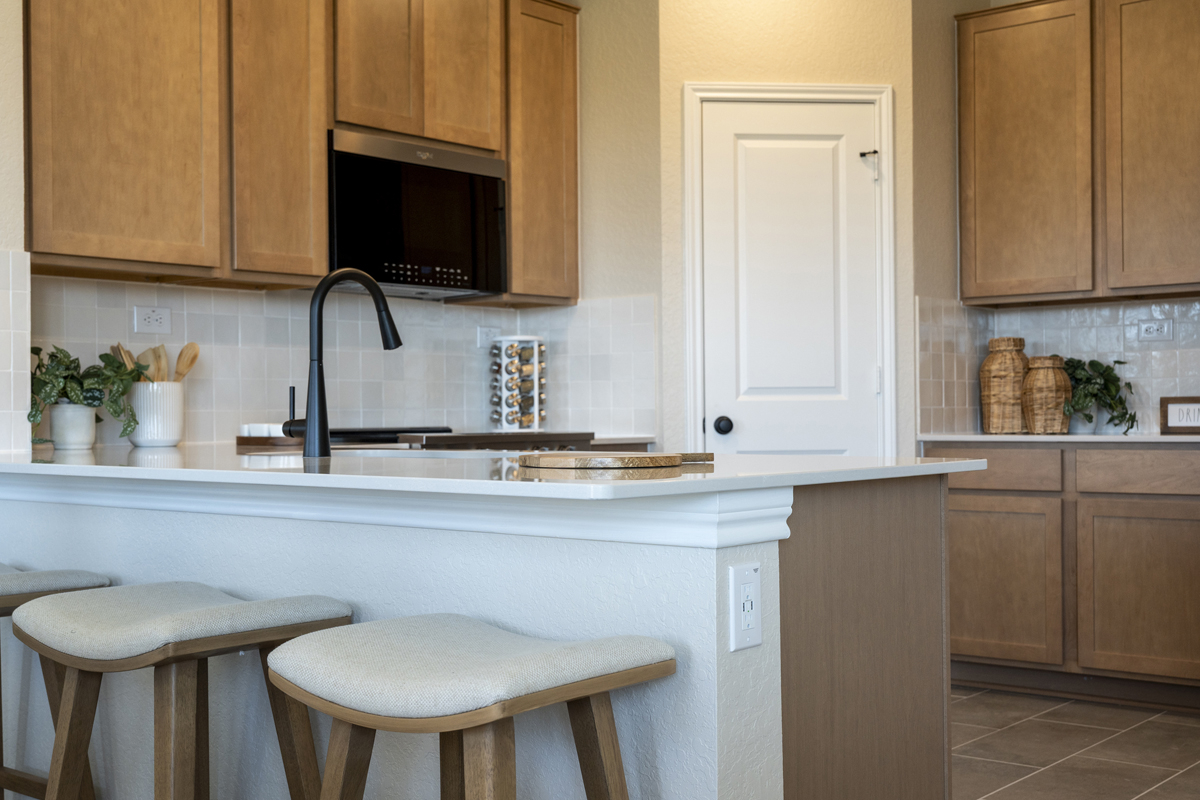 Extended breakfast bar top	