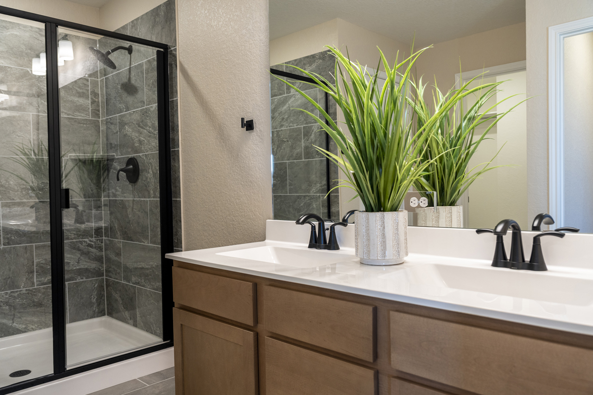 Dual-sink vanity